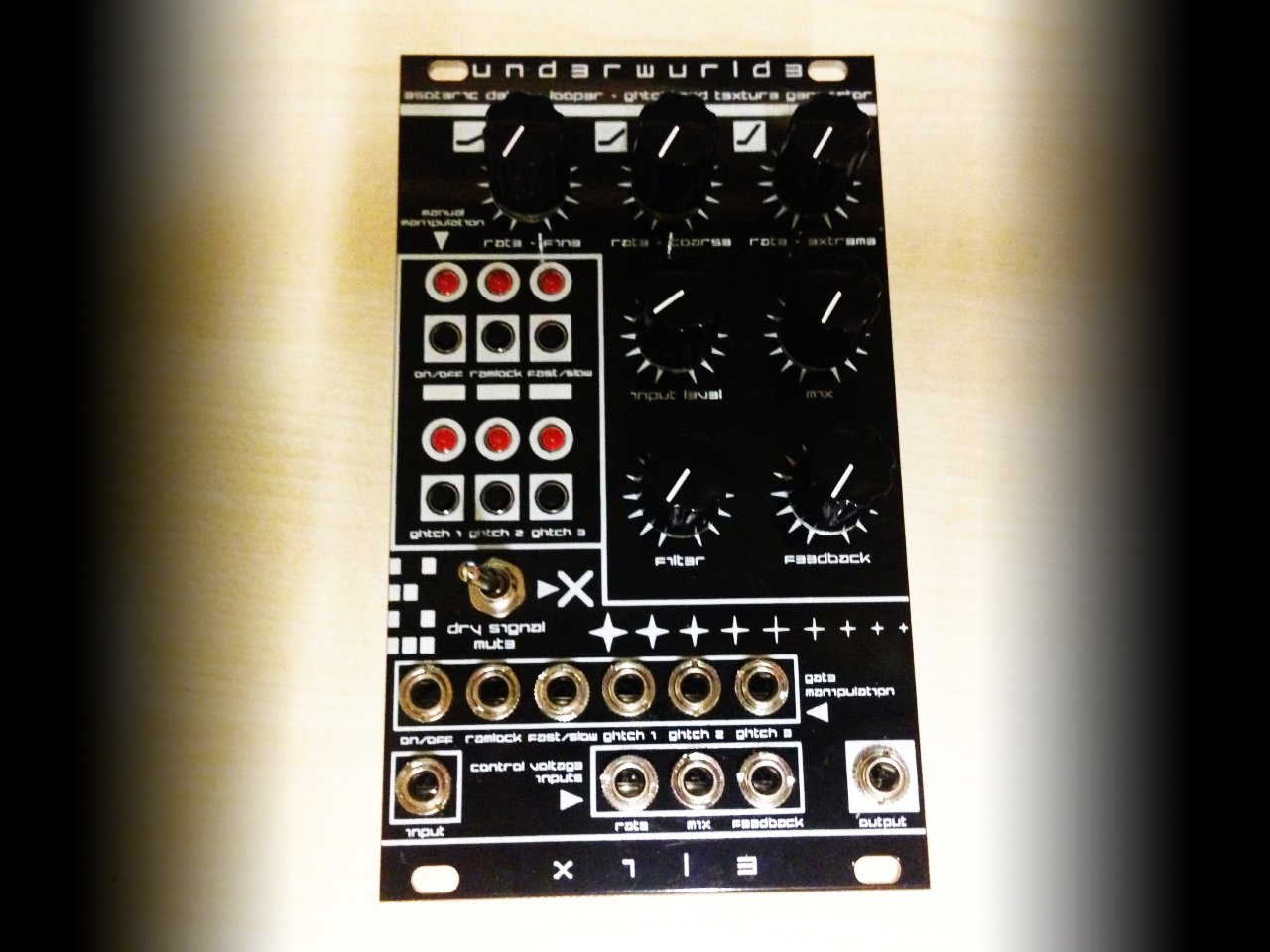 激安の - UNDERWURLDE esoteric looper/glitch+ bent delay/circuit 小物